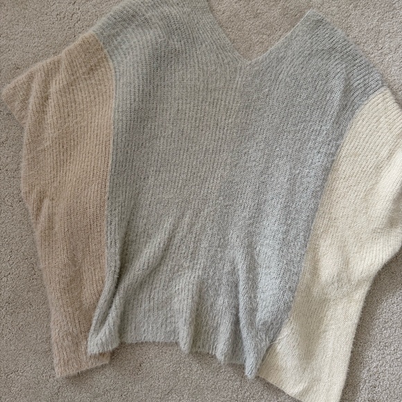 Anthropologie Sweater - Picture 3 of 3